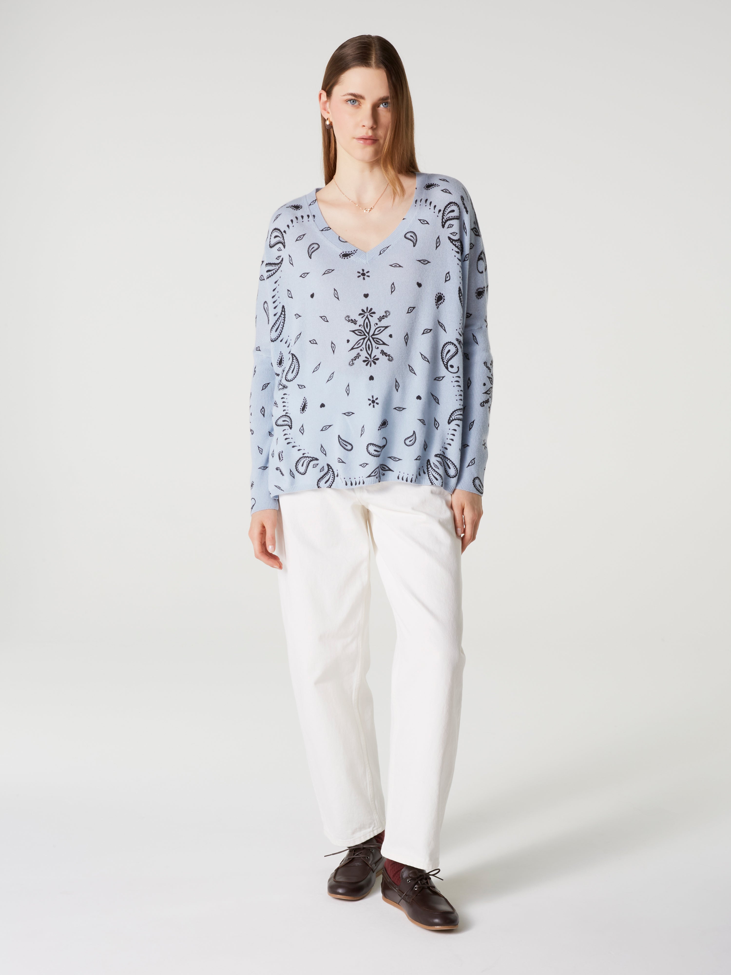 absolut-camille-poncho-pullover-aus-kaschmir-print-sky image 4