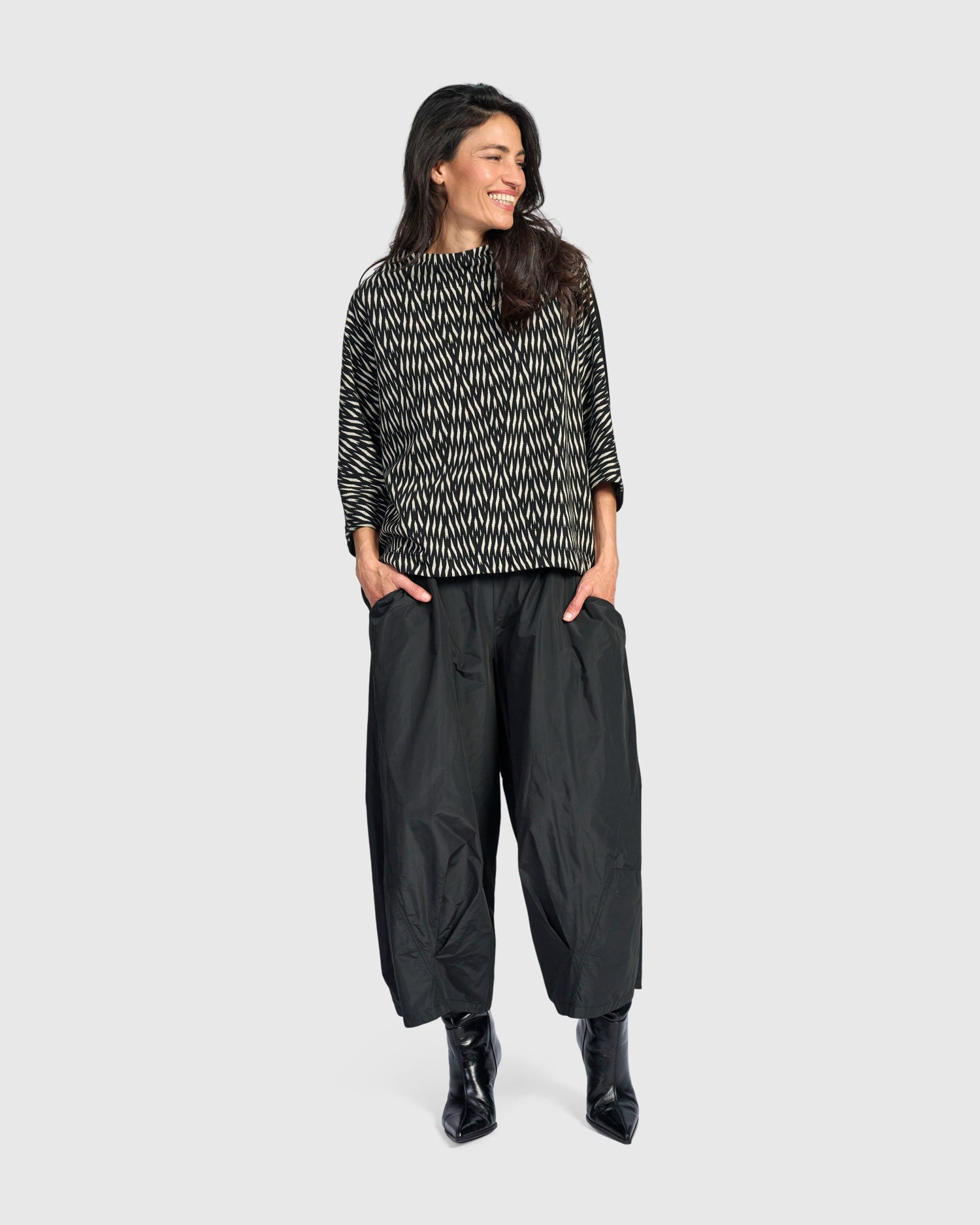 alembika-amplified-swish-hose-black-high-waist-wide-leg image 7
