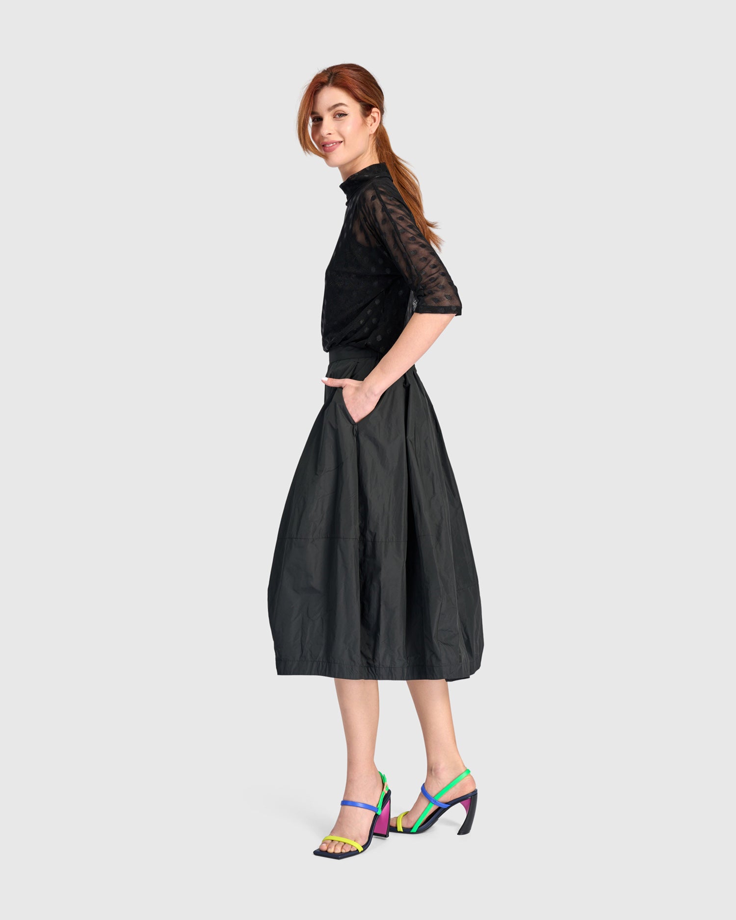 alembika-smolder-mockneck-top-mesh-top-schwarz image 4