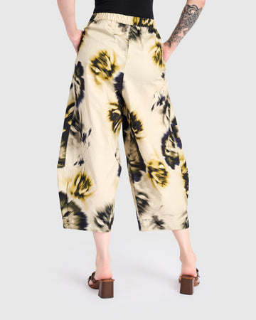alembika-nerolina-barrel-hose-beige-floral image 5