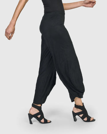 alembika-enigma-crinkle-punto-hose-schwarz image 5