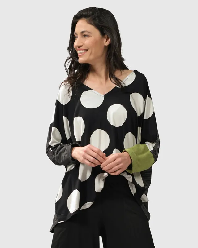 alembika-minnie-swing-v-neck-top-schwarz-wei image 1