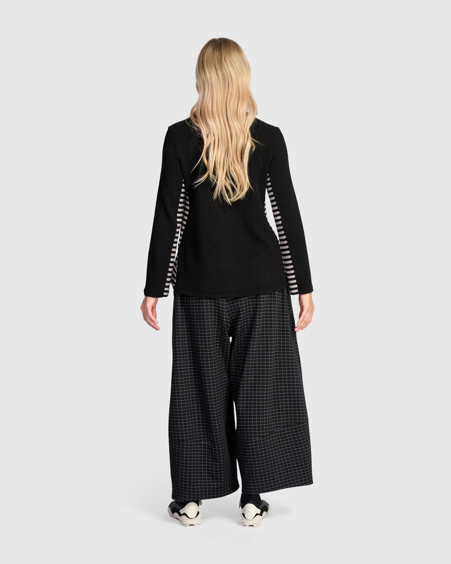 alembika-urban-peek-top-langarmshirt-black-mix image 5
