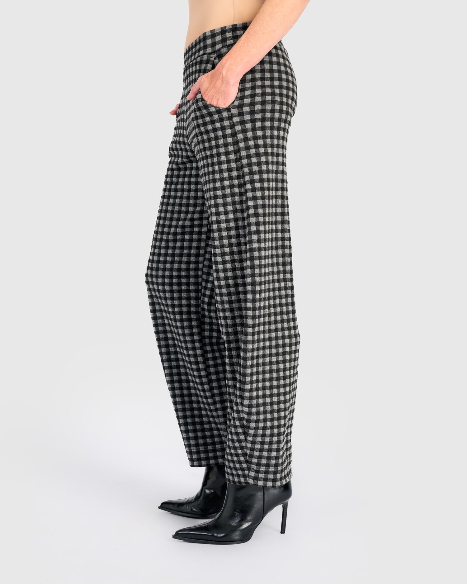 alembika-command-slim-barrel-pant-graphite-check-stretchhose image 4