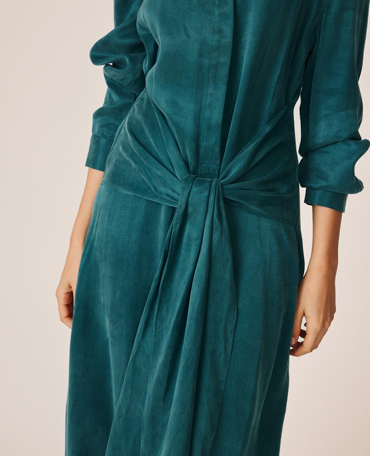 alma-en-pena-lyocell-shirt-style-midi-dress-hemdkleid-midi-blau image 5