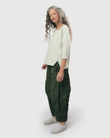 alembika-urban-pinstripe-crinkle-lantern-pants-forest-black image 2