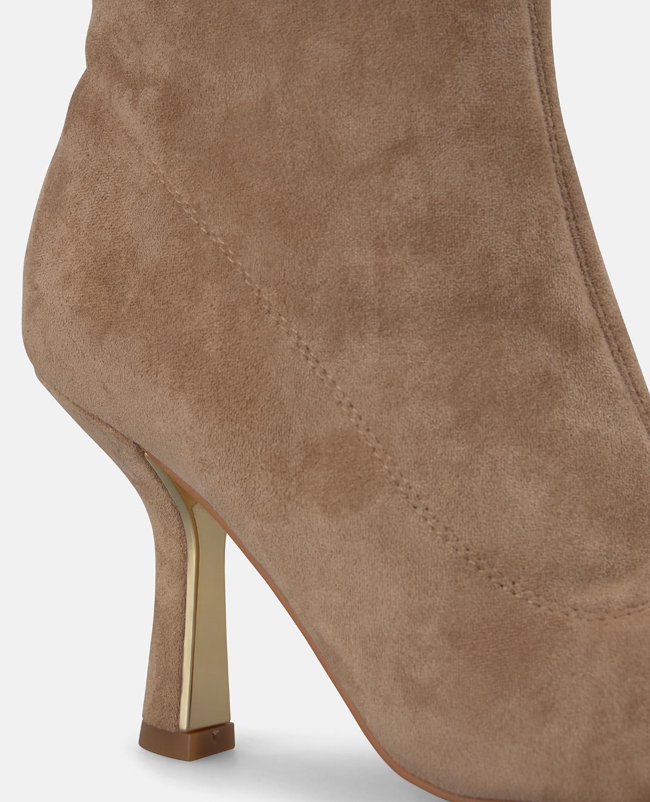 alma-en-pena-stiefeletten-in-lederoptik-mit-rei-verschluss-spitz-trichterabsatz- image 4