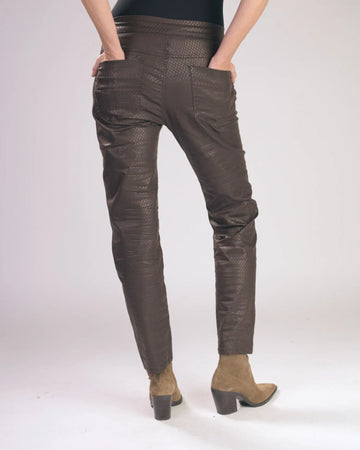 alembika-diamond-iconic-stretch-jeans-slim-jeans-mahogany image 7