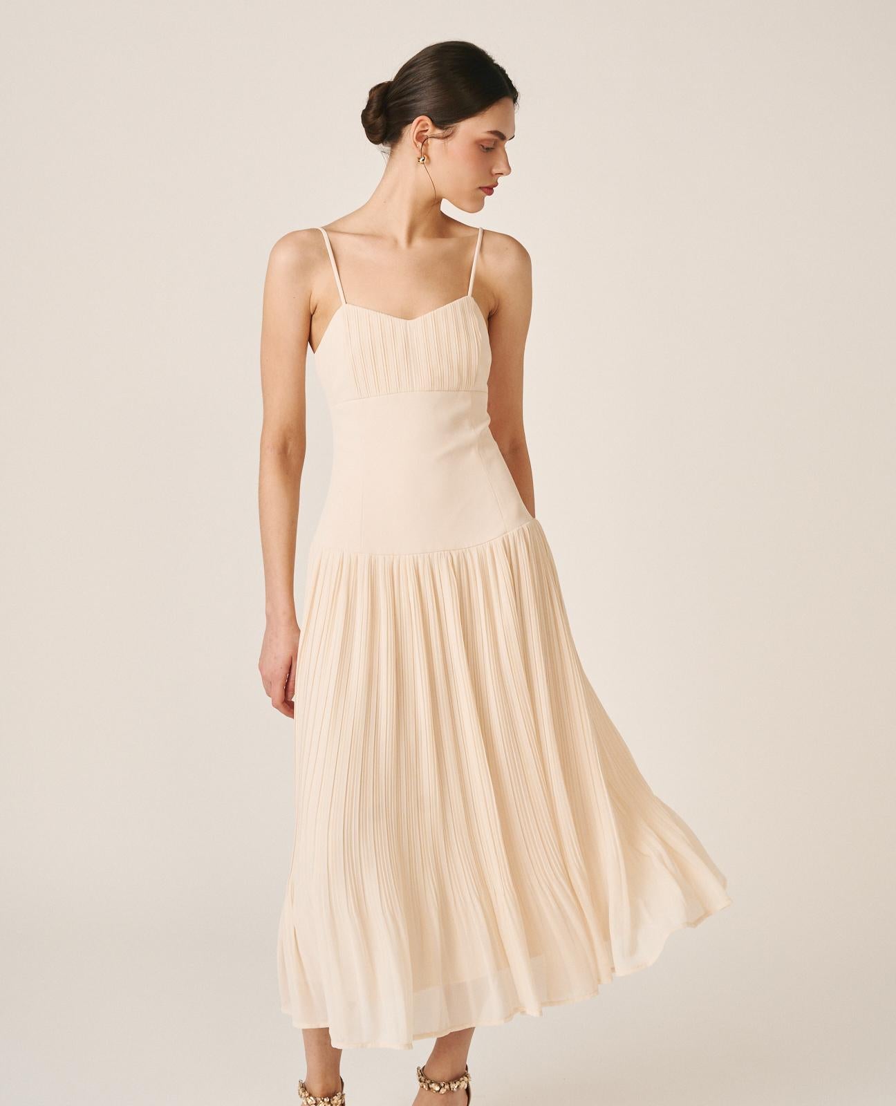 alma-en-pena-63206-midi-cr-pe-kleid-mit-v-ausschnitt-champagner-wei image 2