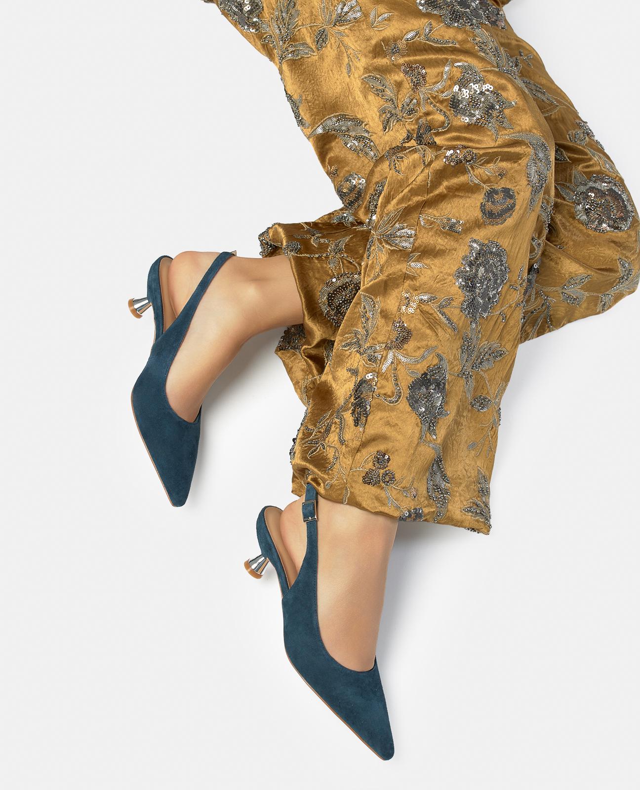 alma-en-pena-basic-slingback-pumps-mit-kittenabsatz-4-cm-in-blau image 5