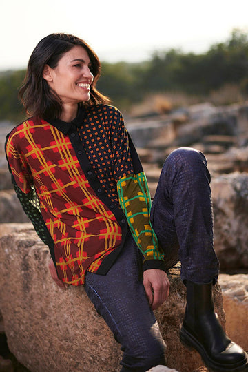 alembika-check-bluse-multi-button-front-karo image 2