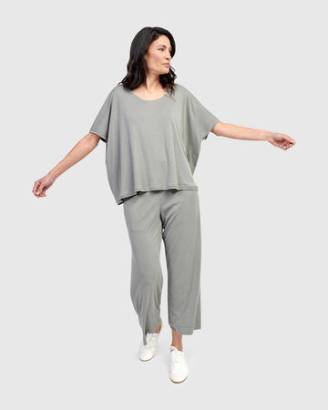 alembika-essential-breeze-tee-saladine-lockeres-boxy-t-shirt image 5