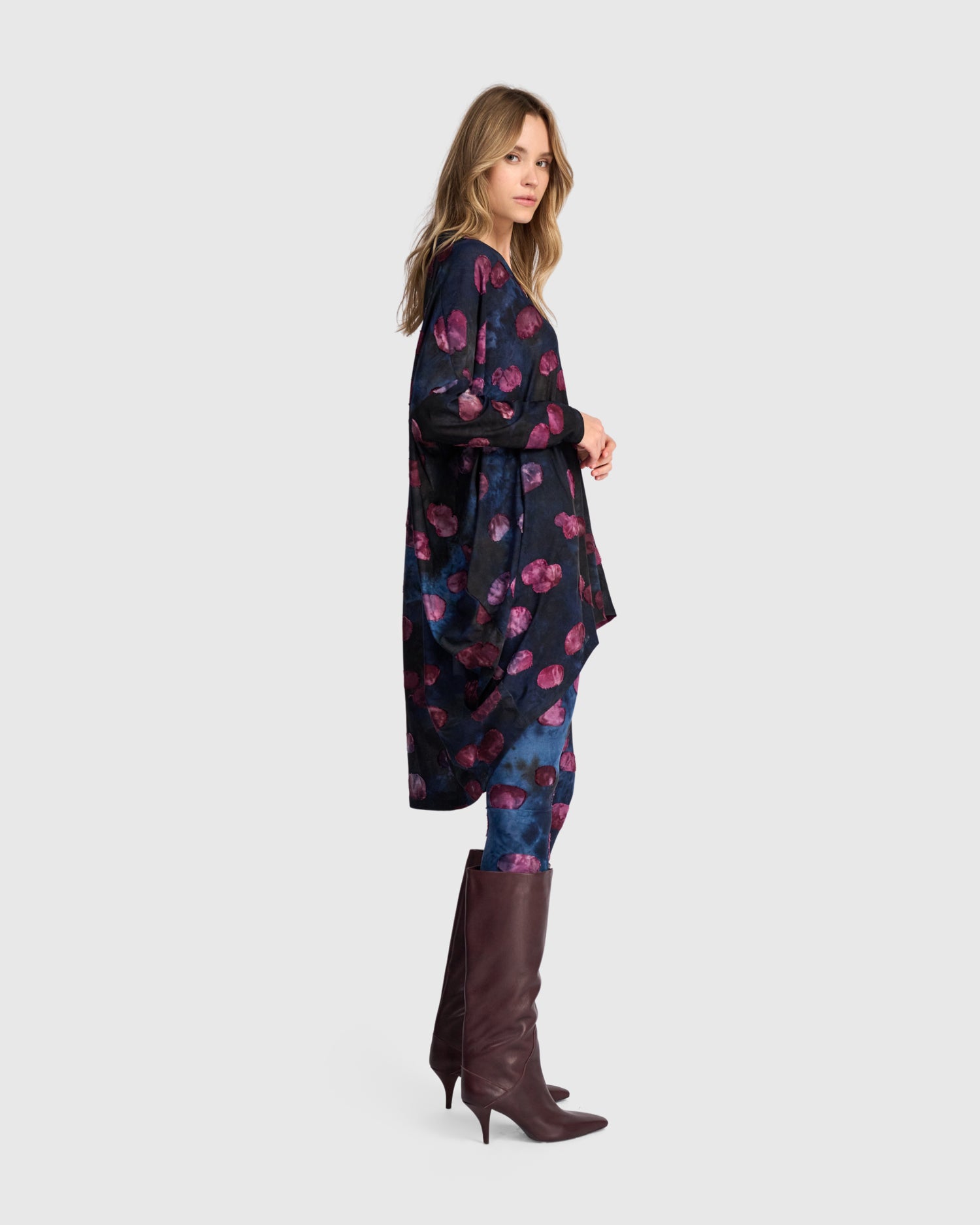 alembika-caprice-oversized-tunika-midnight-wine image 5