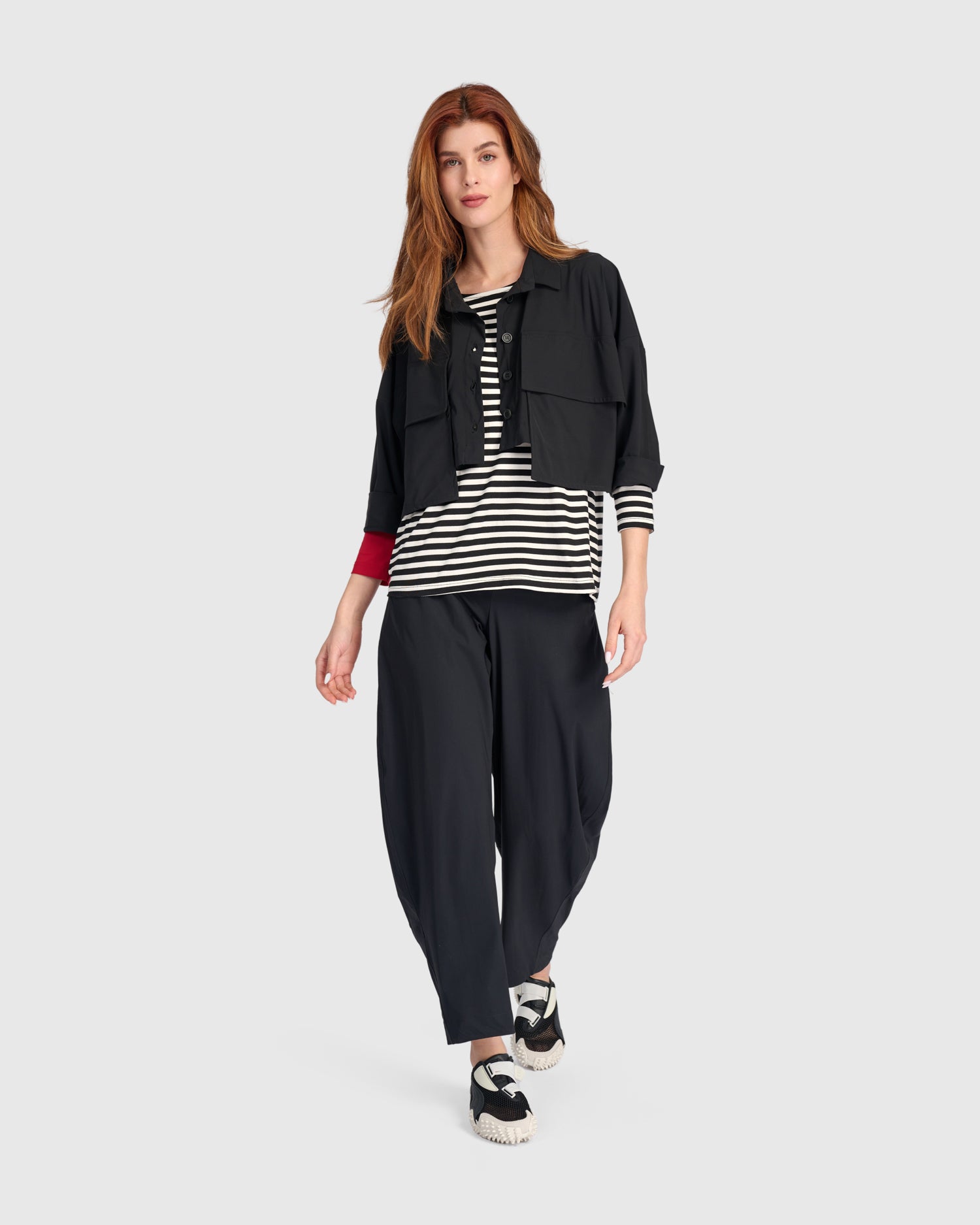 alembika-tekbika-crop-utility-topper-black image 6