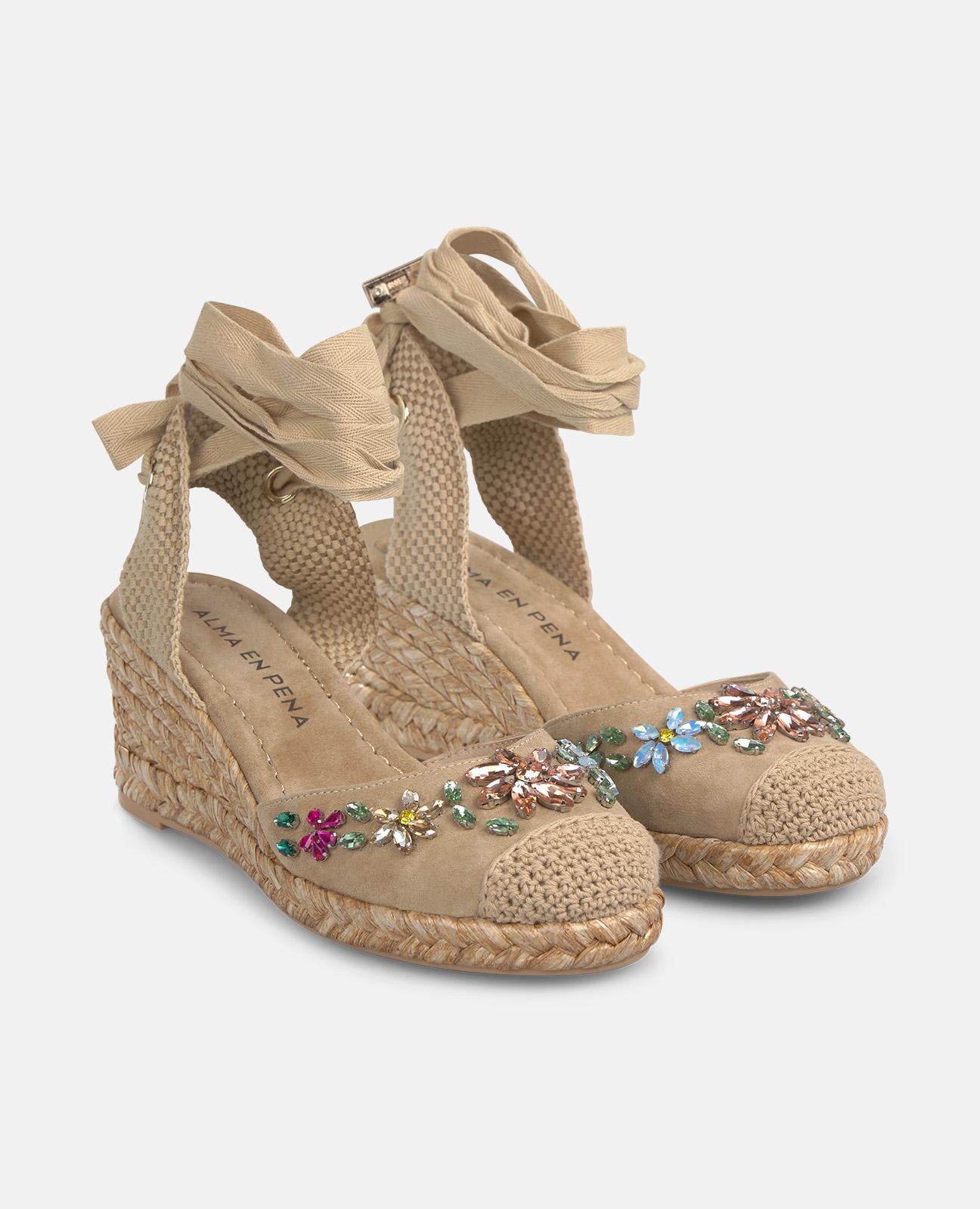 alma-en-pena-esparto-keilsandalette-arena-blumen-6-5-cm image 3