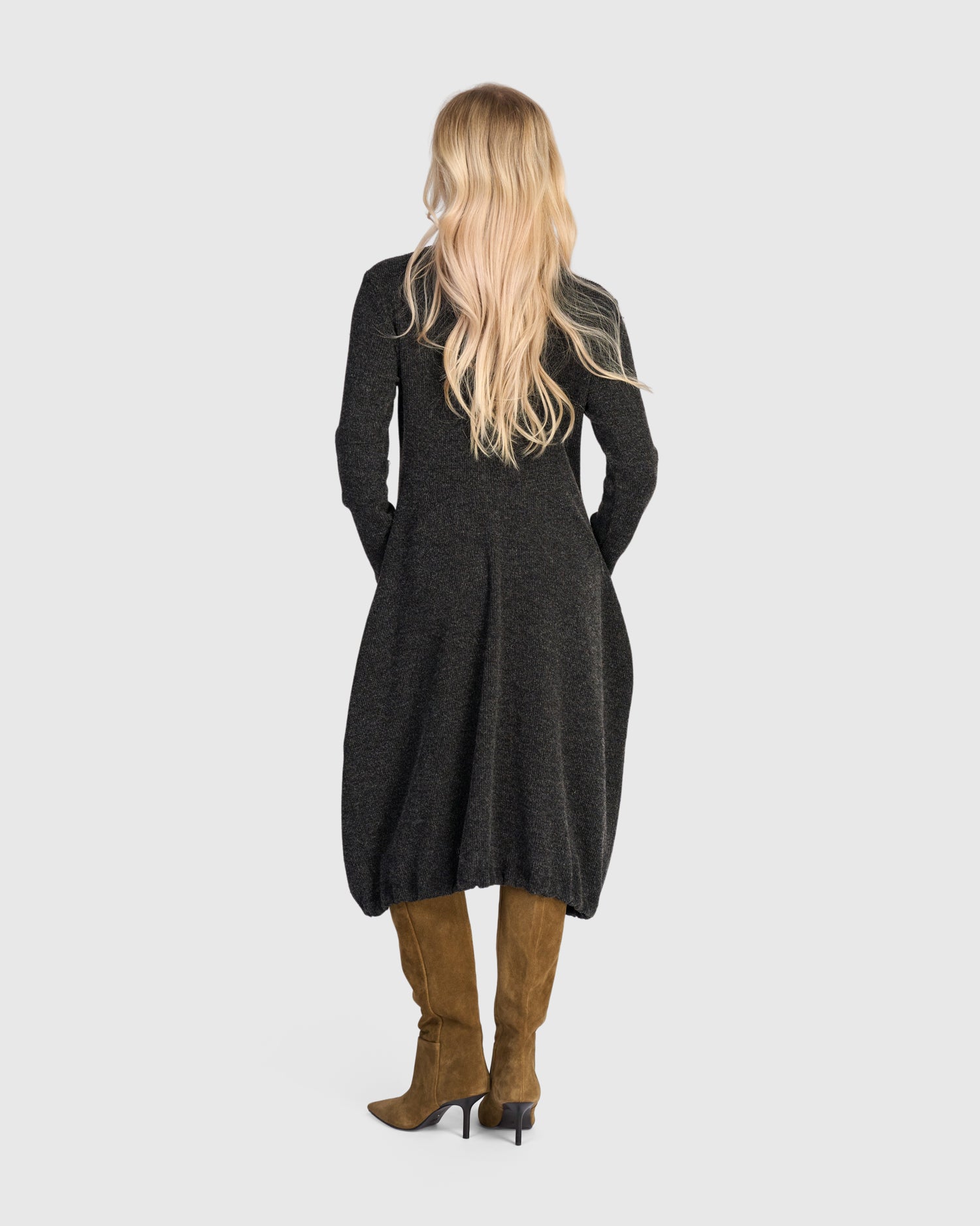 alembika-urban-marl-knit-draped-pockets-kleid-shadow image 5