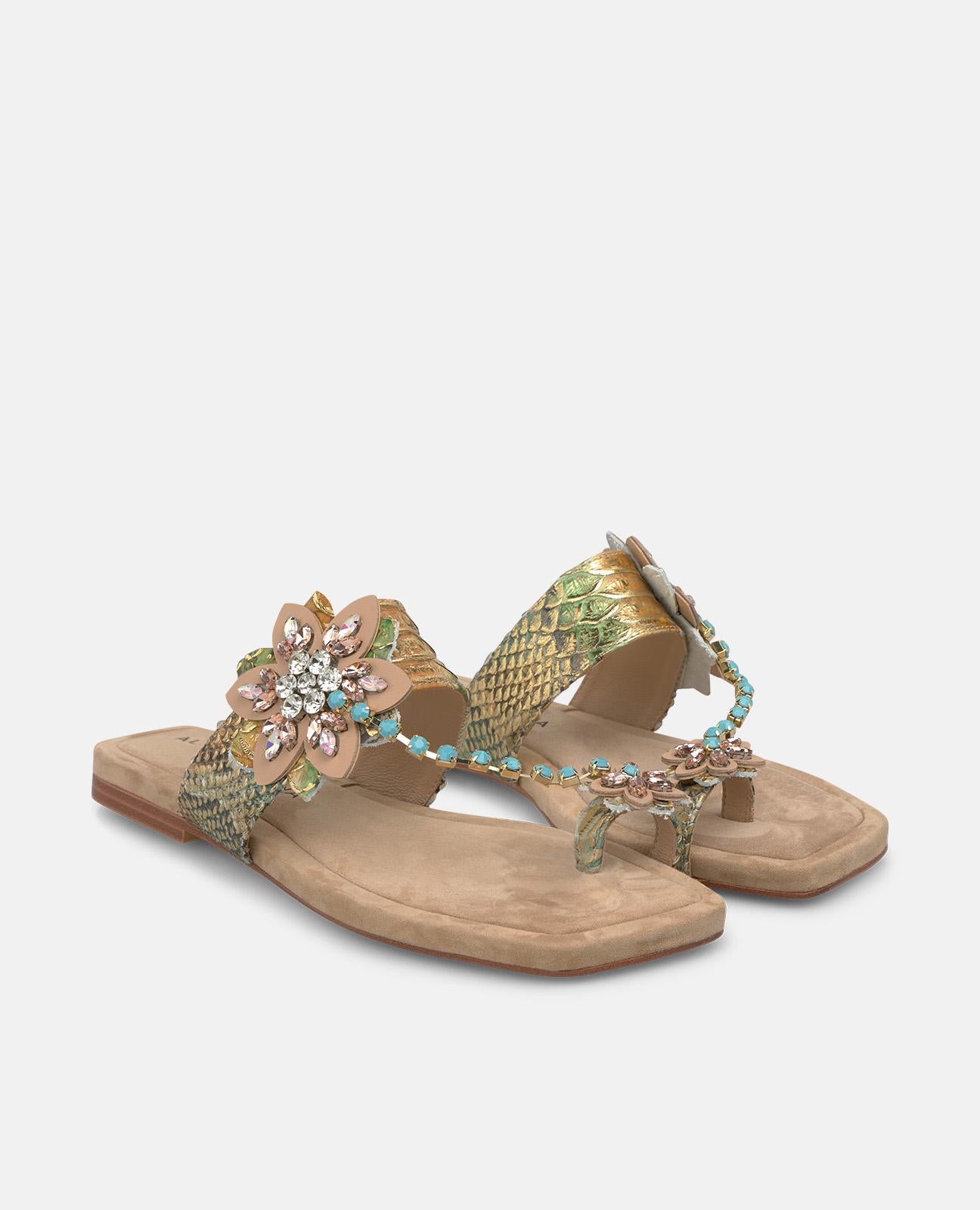 alma-en-pena-flache-t-riemen-sandalen-mit-perlenblume-arena image 3