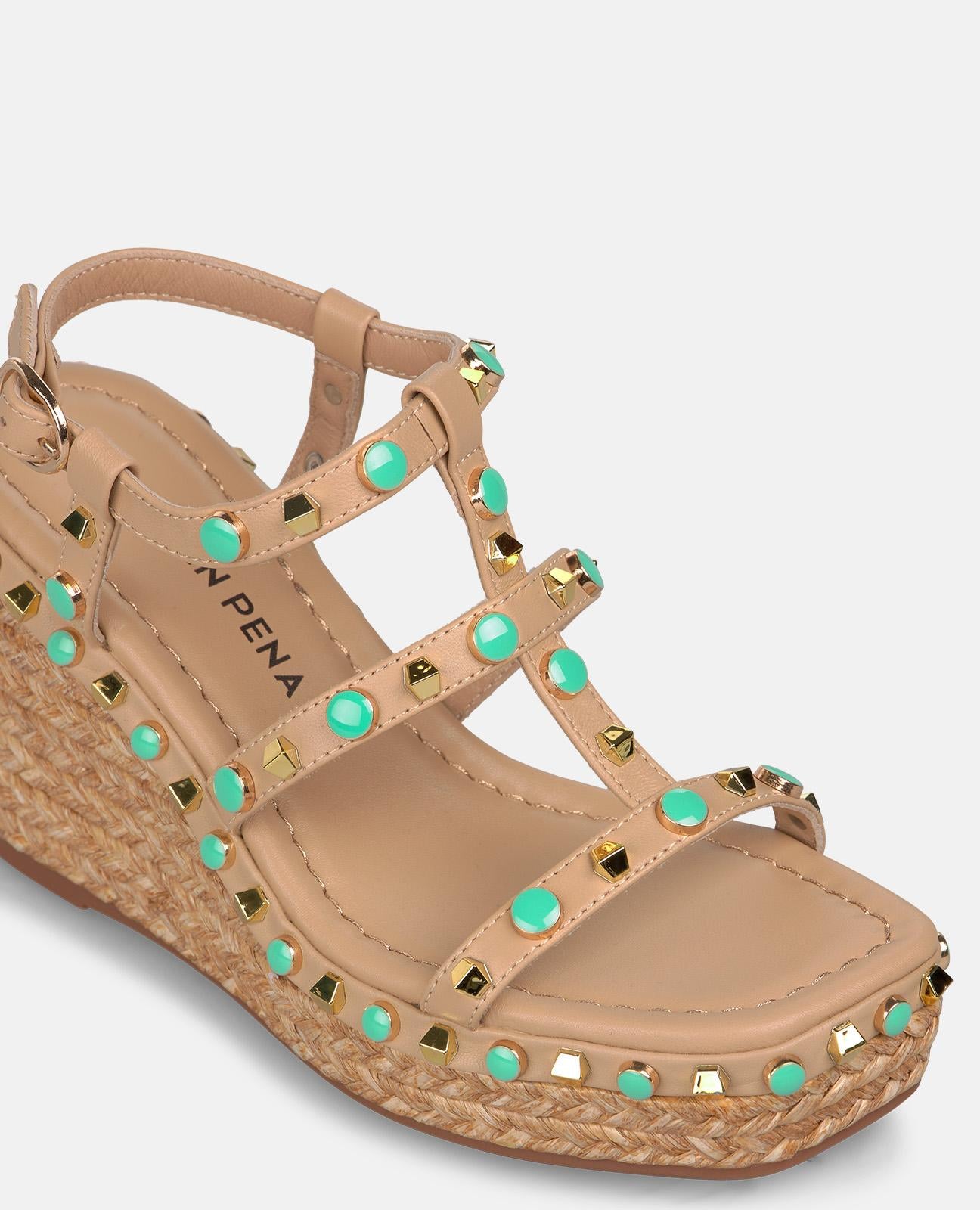 alma-en-pena-esparto-sandal-with-studded-upper-keilsandalette-in-arena-mit-9-5-c image 4