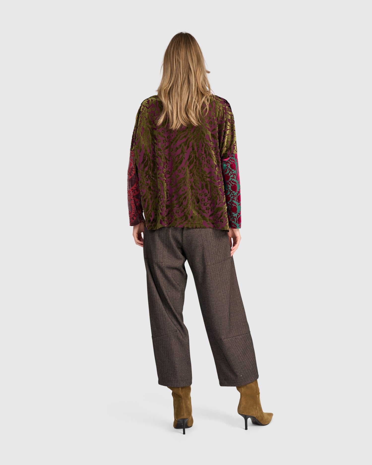 alembika-aurelia-boxy-top-wine-multi image 5