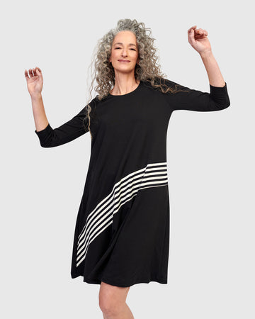 alembika-cecile-relaxed-kleid-stripes image 3