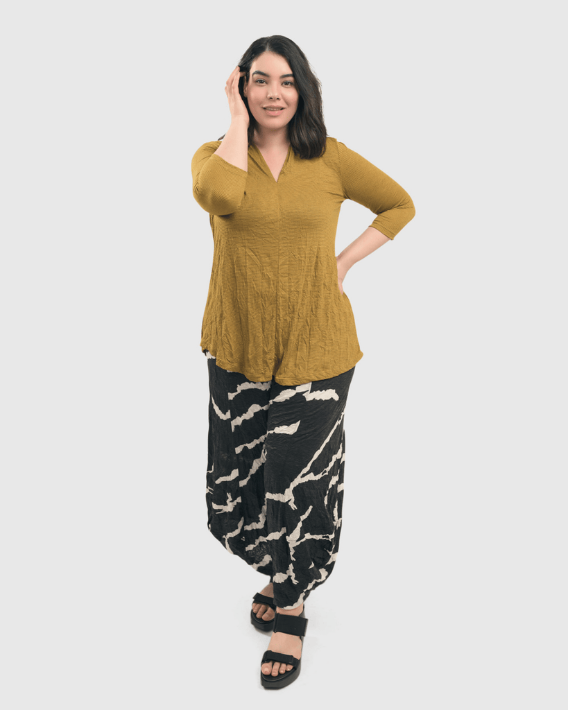 alembika-crinkle-v-neck-top-gelb image 1