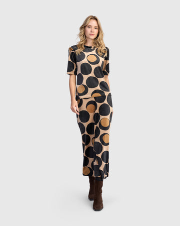 alembika-uma-velvet-mockneck-tee-eclipse image 7