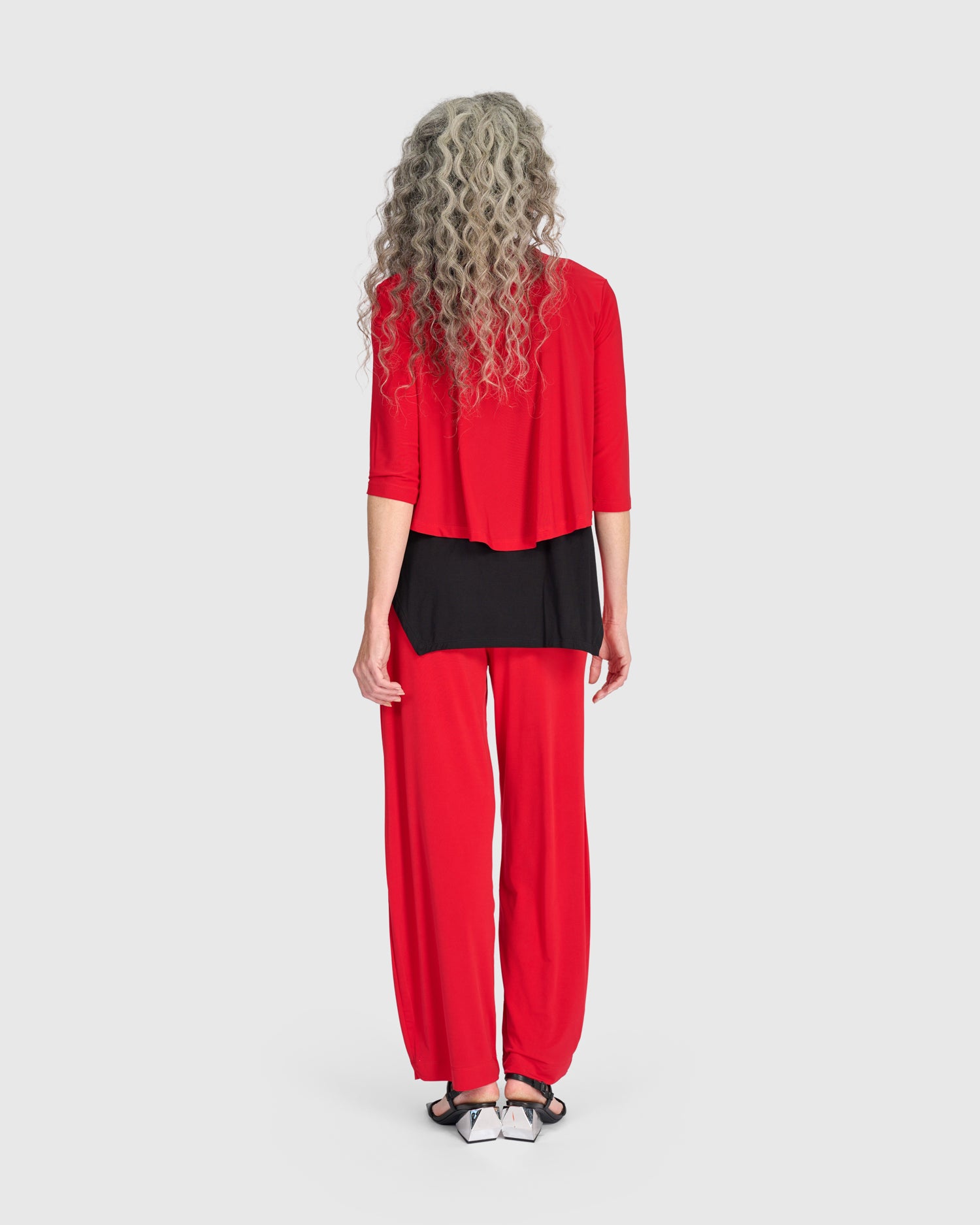 alembika-essential-slinky-cropped-cardigan-red-jerseyjacke image 5
