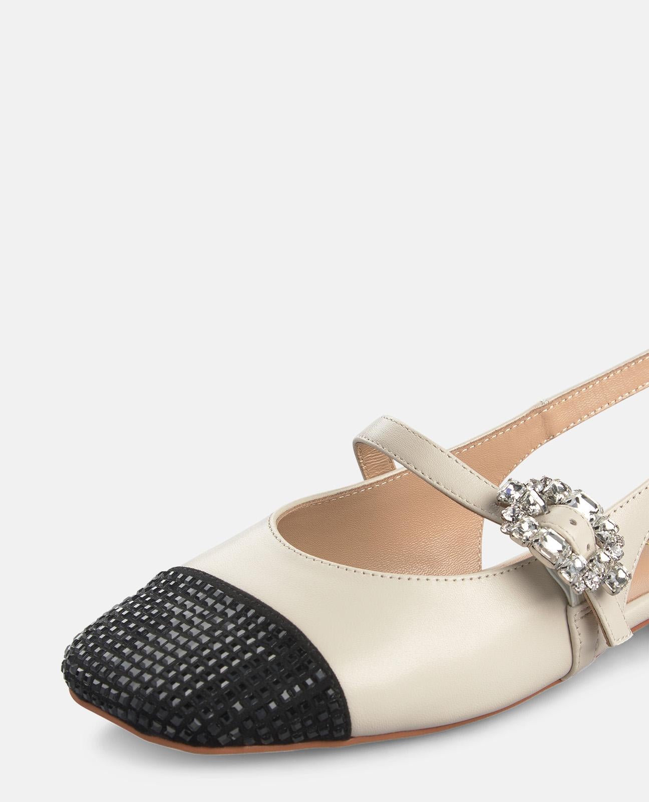 alma-en-pena-combi-pumps-flach-mit-strass-schnalle-wei image 5