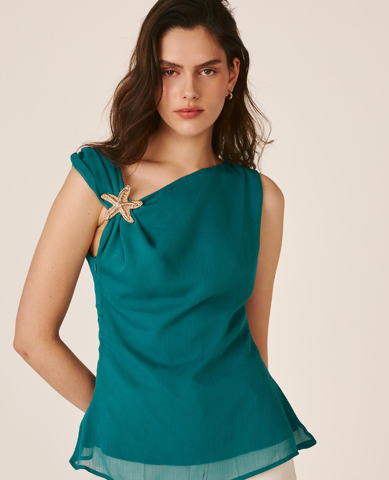 alma-en-pena-asymmetrisches-top-mit-seestern-spange-blau image 1