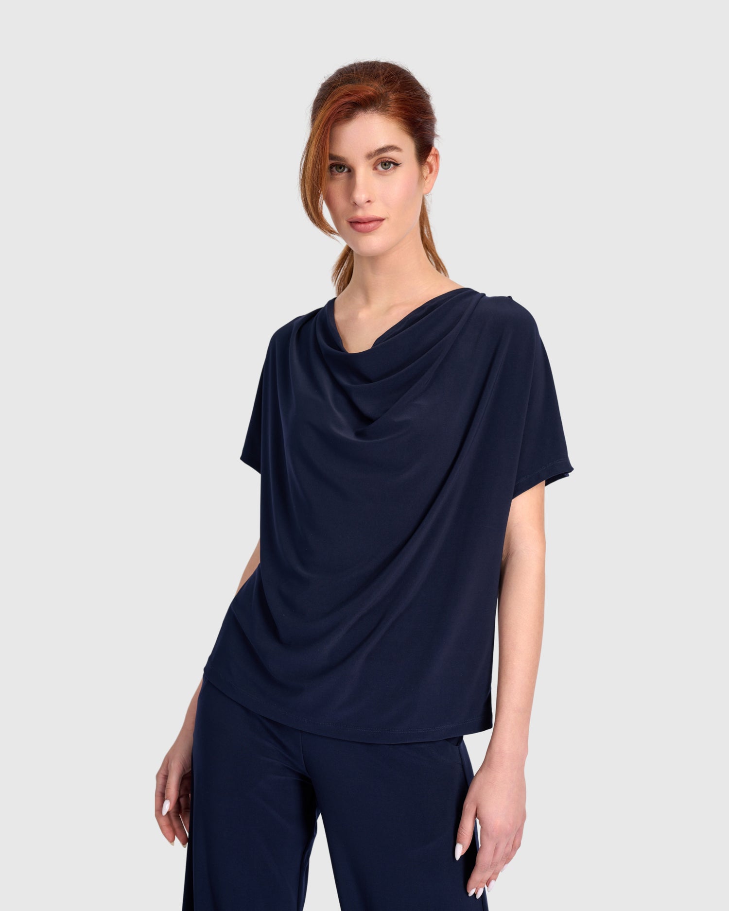 alembika-fluid-slinky-cowl-top-navy image 8