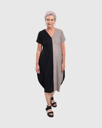 alembika-duo-mini-rib-cocoon-kleid-multi image 2