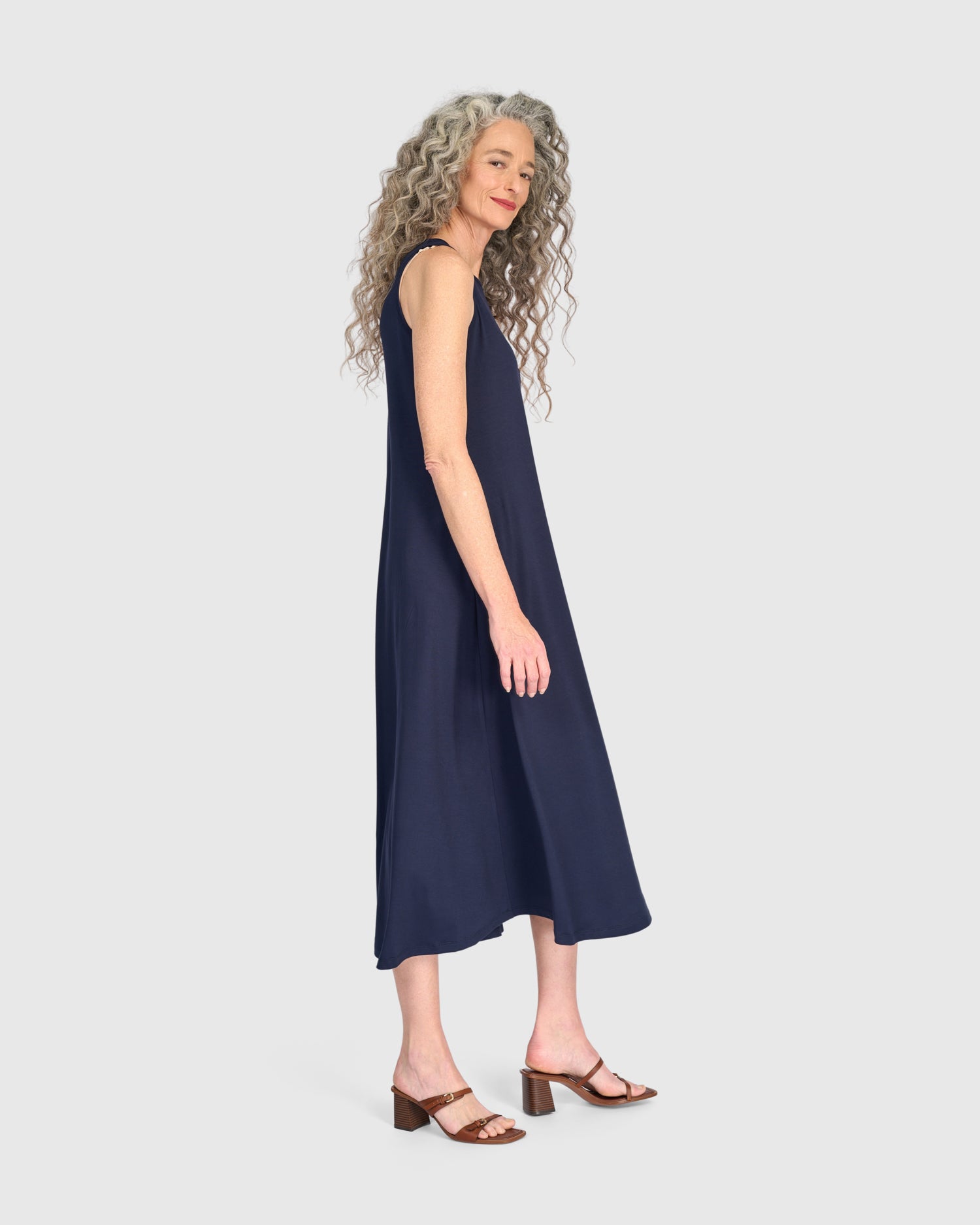 alembika-essential-sleeveless-a-linie-kleid-navy-midi image 5