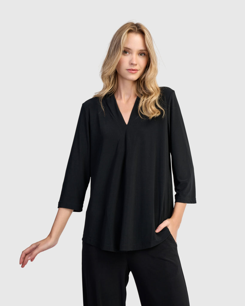 alembika-essential-slinky-v-neck-top-schwarz image 1