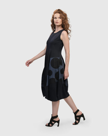 alembika-urban-sleeveless-cocoon-dress-navy-rmelloses-midikleid image 2