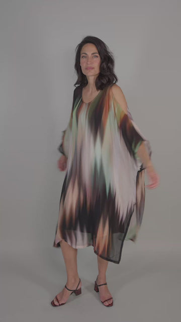 alembika-cold-shoulder-caftan-kleid-plume image 3