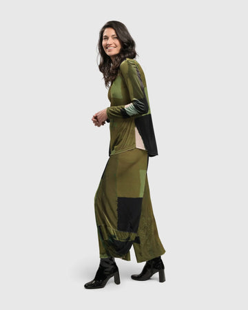 alembika-al-fresco-v-neck-pullover-olive image 6