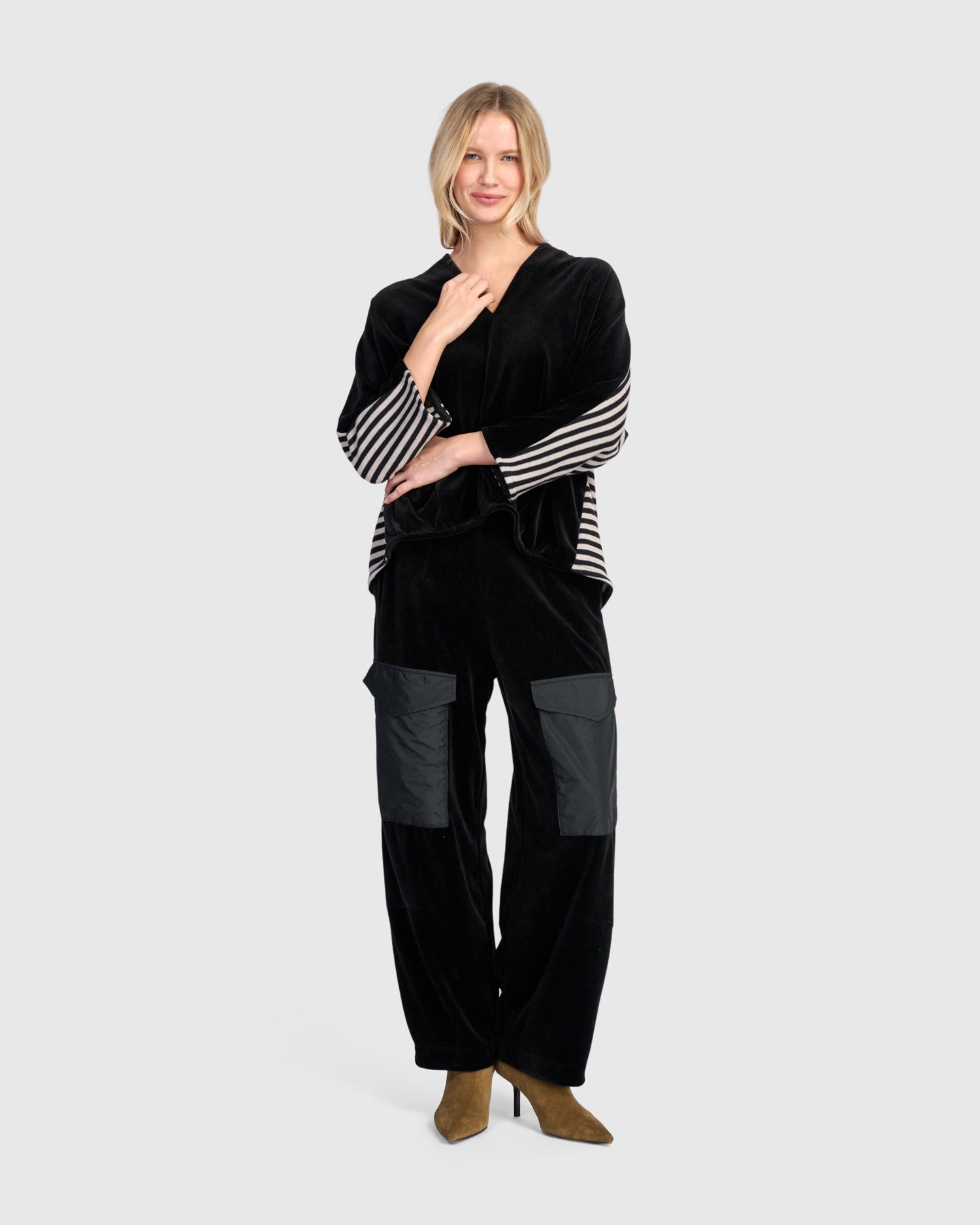 alembika-urban-velvet-vav-top-schwarz-mix image 6