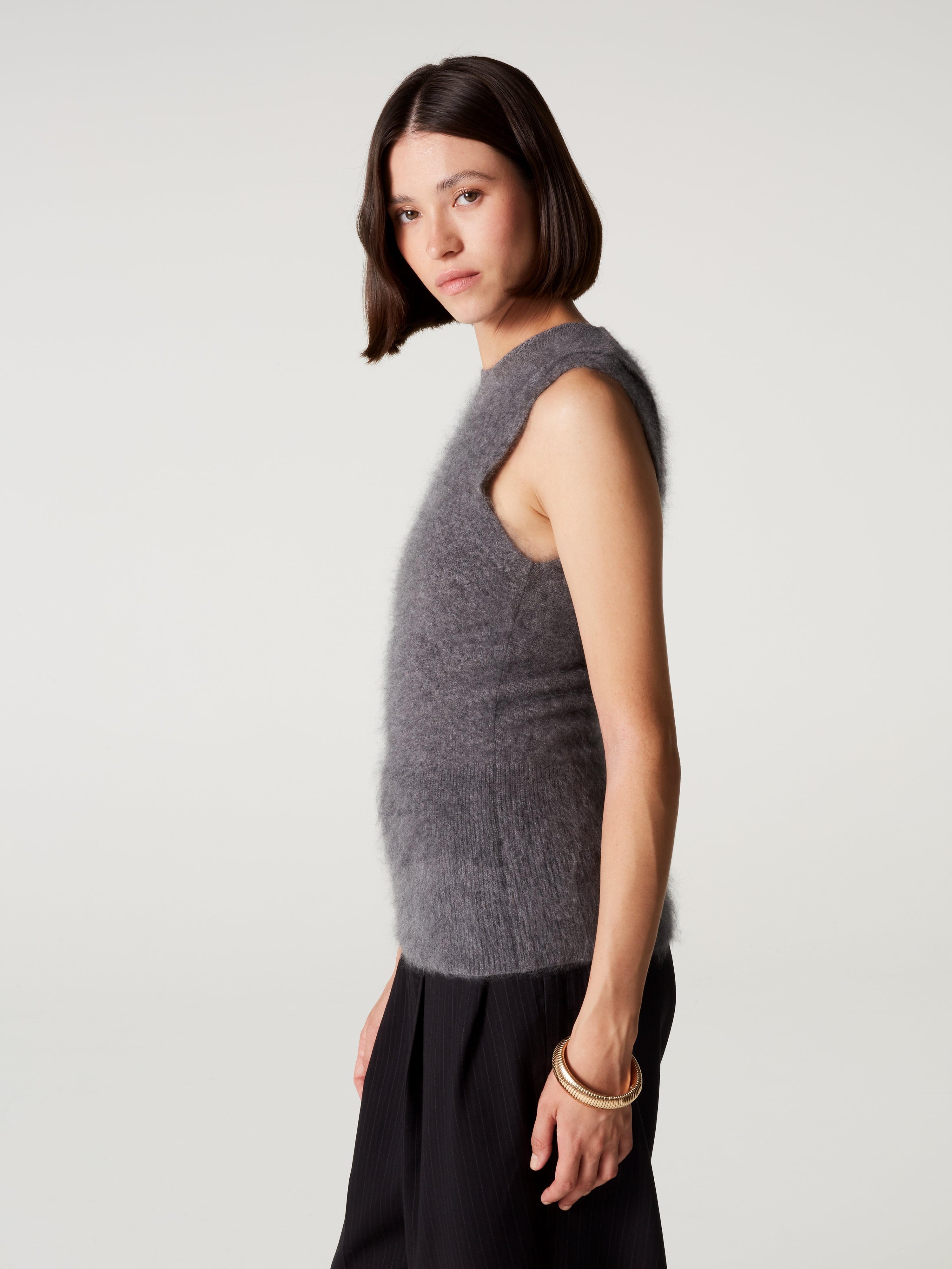 absolut-madeleine-pullunder-damen-kaschmir-rundhals-rmellos-grau image 3