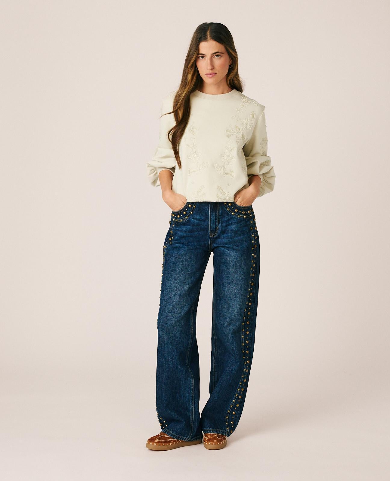 alma-en-pena-sweatshirt-blumenstickerei-wei image 2