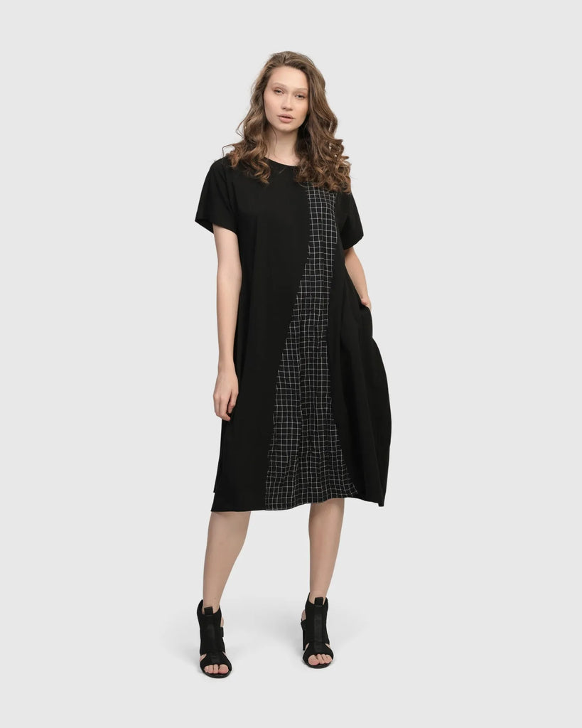 alembika-athena-relaxed-cocoon-kleid-netz image 1
