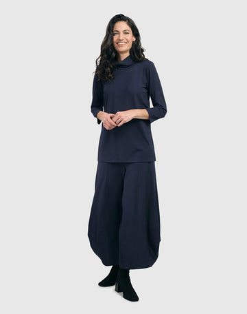 alembika-essential-mockneck-top-navy image 5