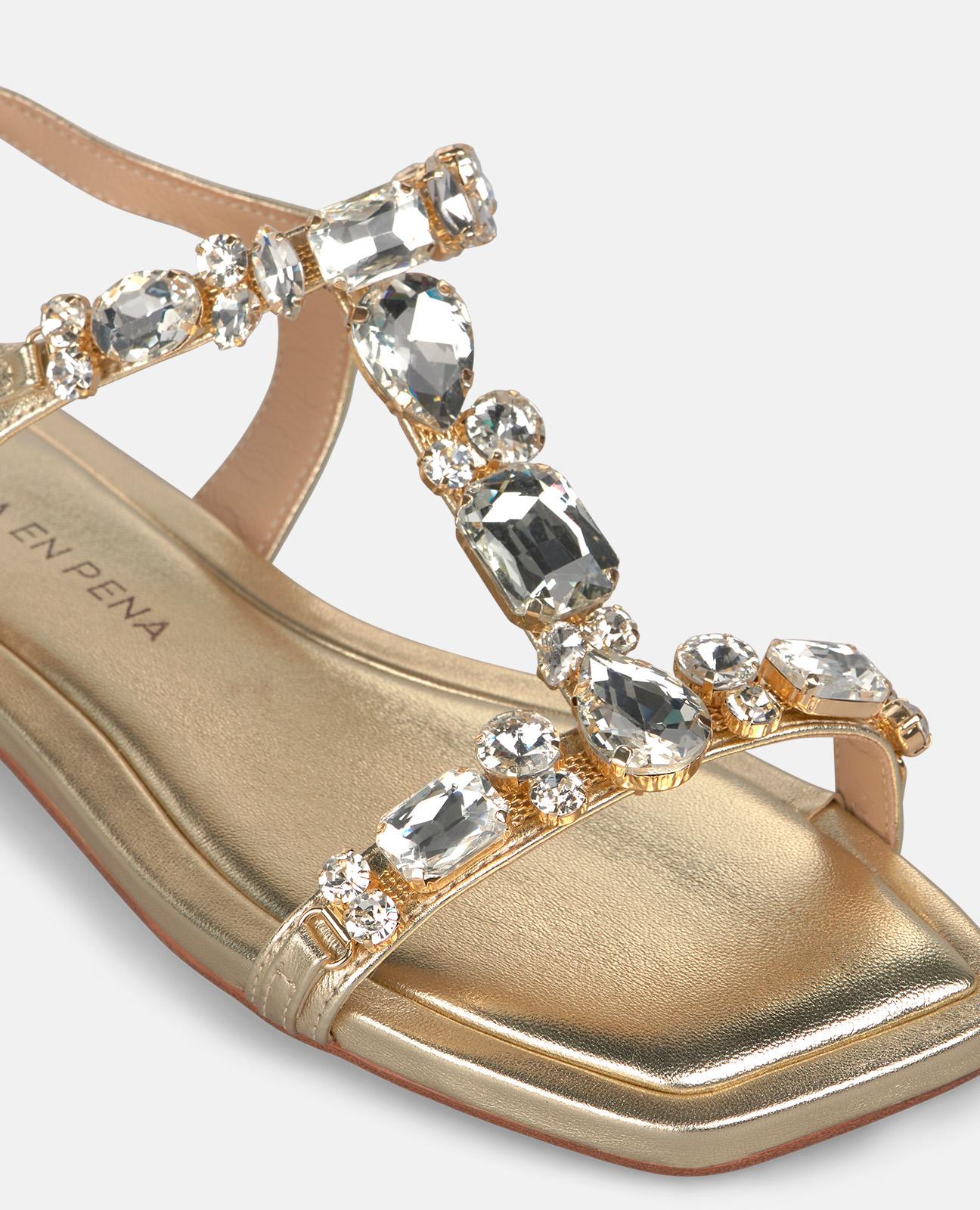 alma-en-pena-flache-sandalen-gold-metallic-mit-strass-t-riemen image 4