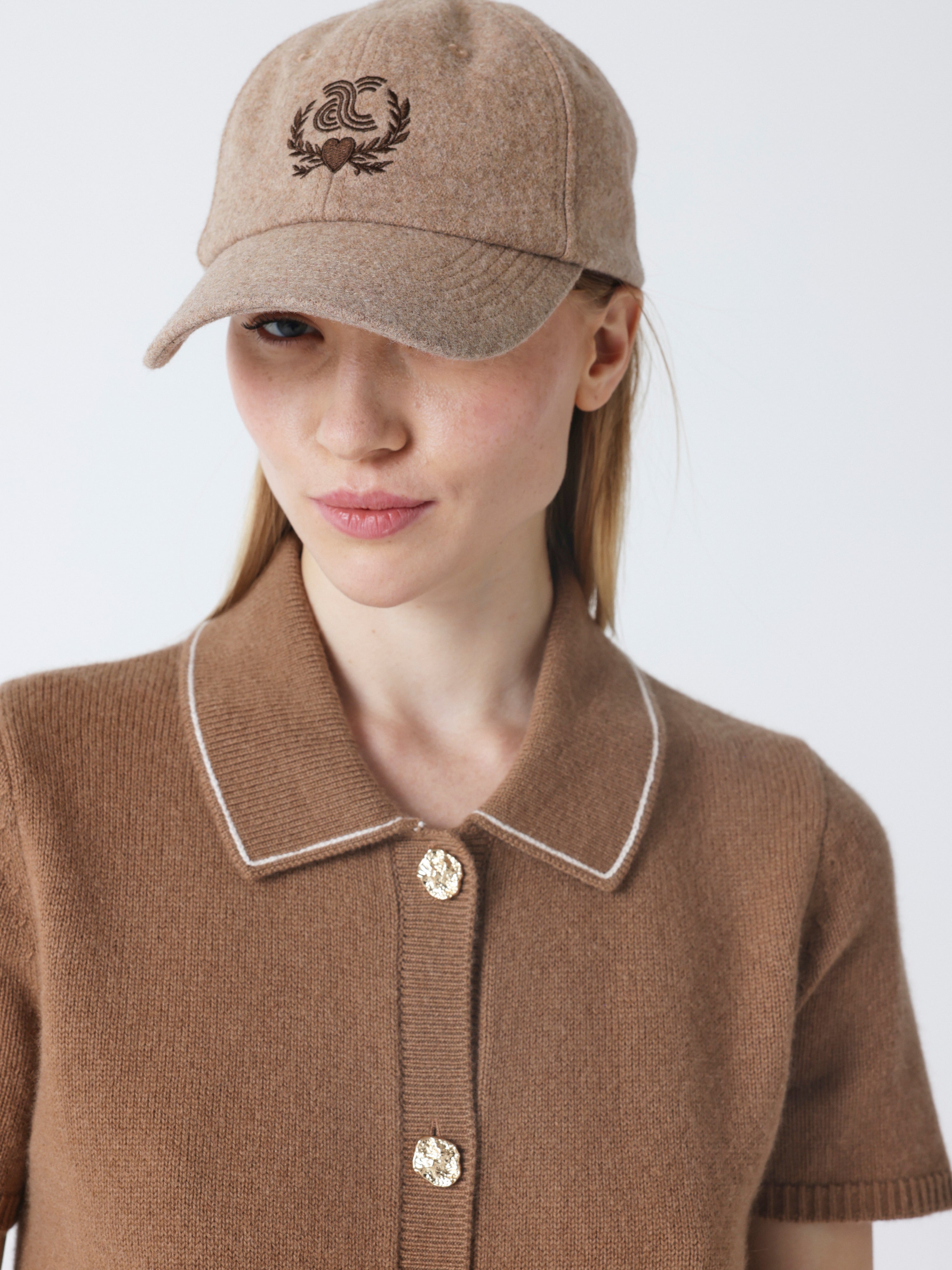 absolut-casquette-woll-cap-unisex-chestnut-braun-mit-stickerei image 3