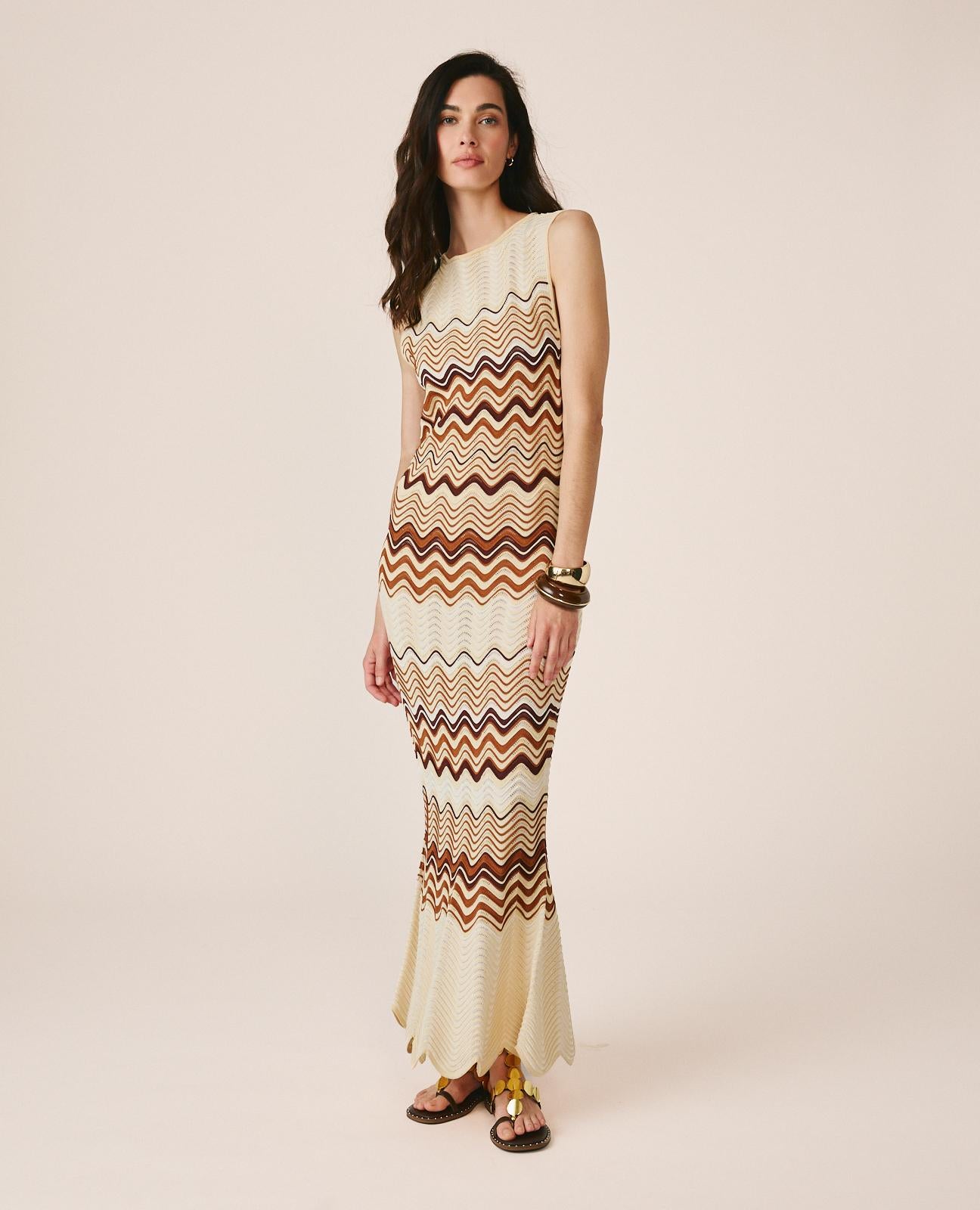 alma-en-pena-rmelloses-strick-maxikleid-caramelo image 4