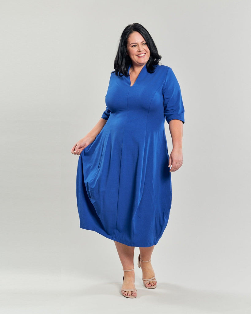 alembika-carla-cocoon-midi-dress-cobalt-damen-cocoon-kleid image 1