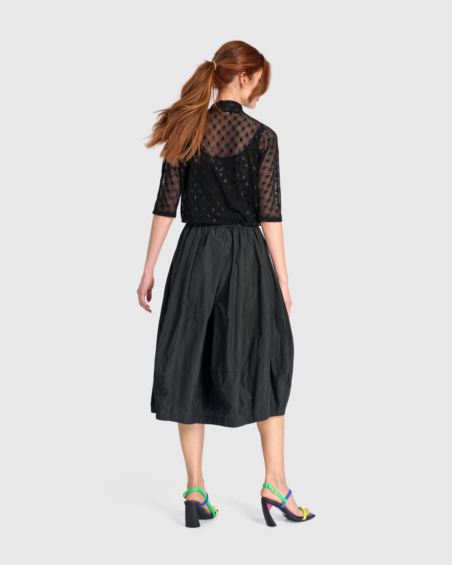 alembika-smolder-mockneck-top-mesh-top-schwarz image 5