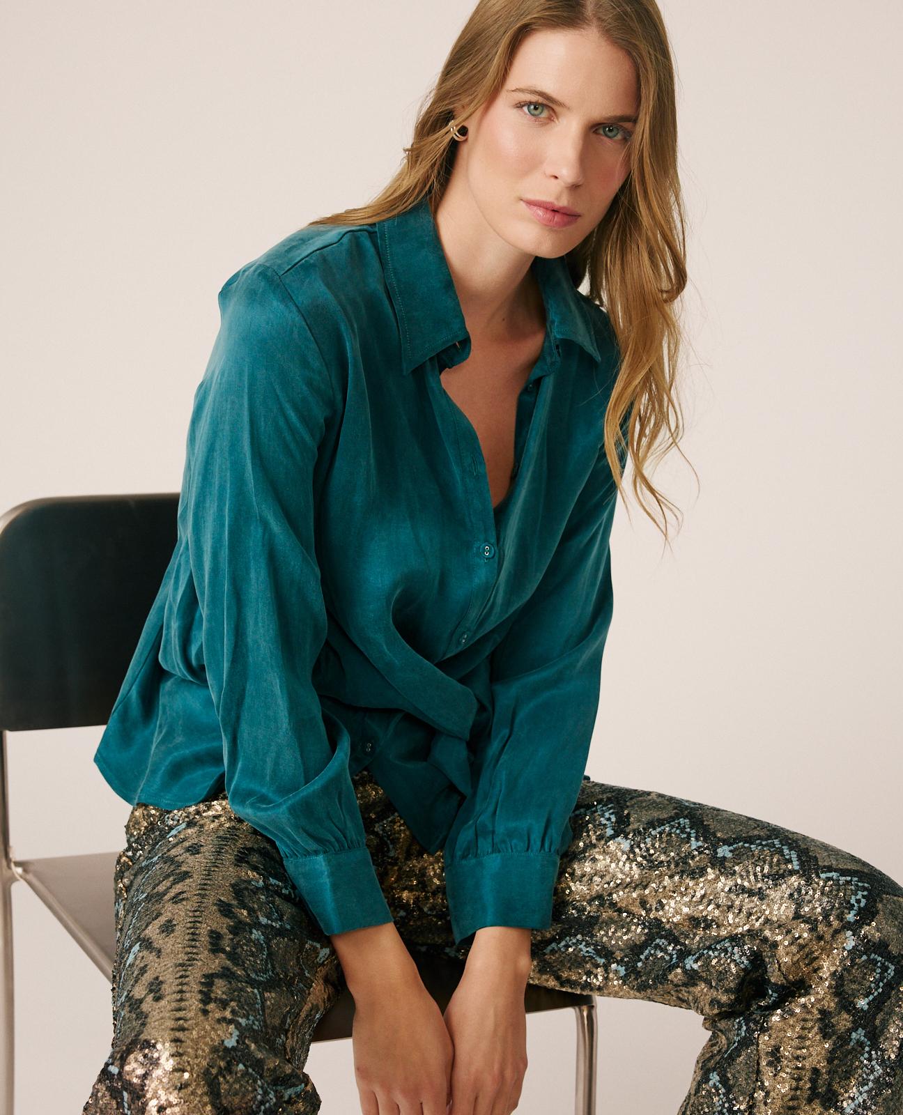 alma-en-pena-satinbluse-hemdstil-aus-lyocell-satin-petrol image 4