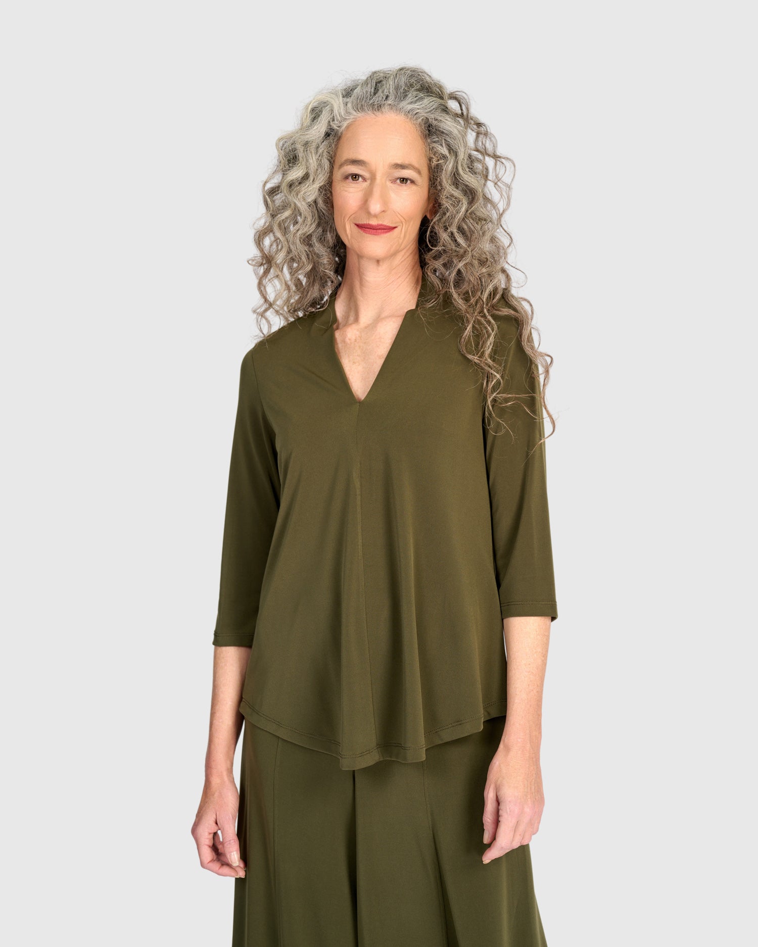 alembika-essential-slinky-v-neck-top-khaki-3-4-arm image 7