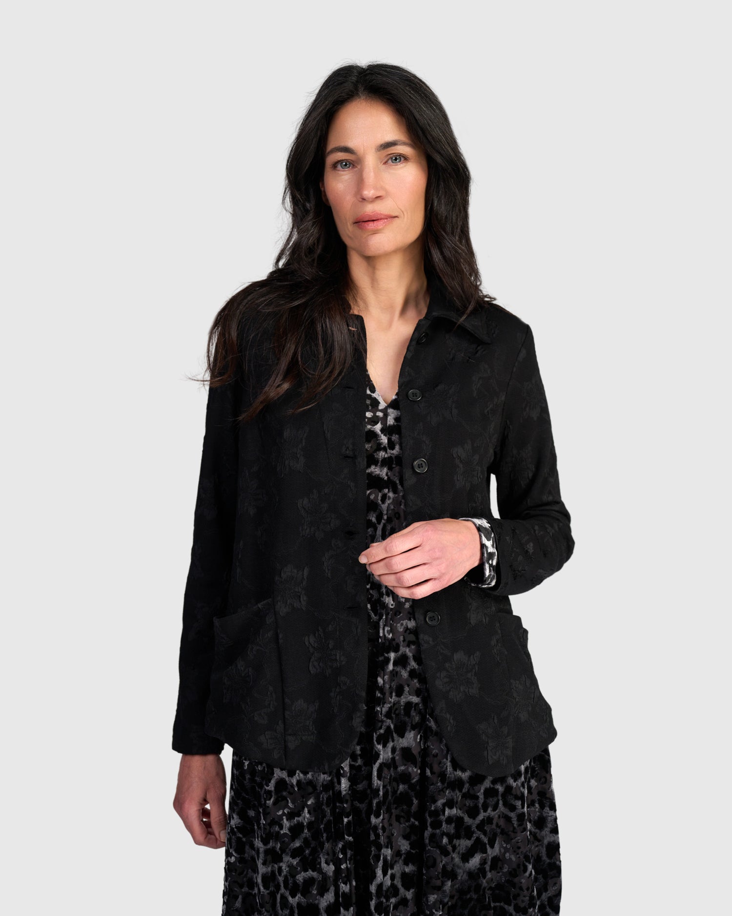 alembika-seraphine-blazer-black-flora-stretch-blazer image 1