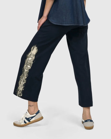 alembika-denver-cropped-pants-navy image 2